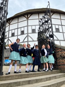 Year 5 Theatre Trips